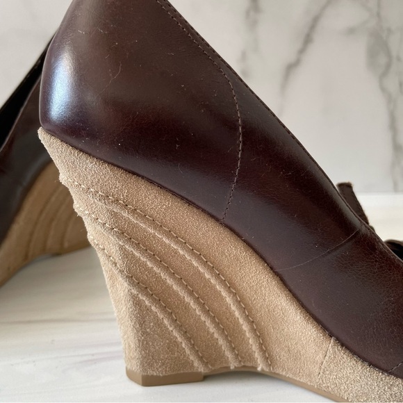 Steve Madden Leather Wedges- Small Buckle Front- Cognac Brown- Size 6 - Picture 8 of 10